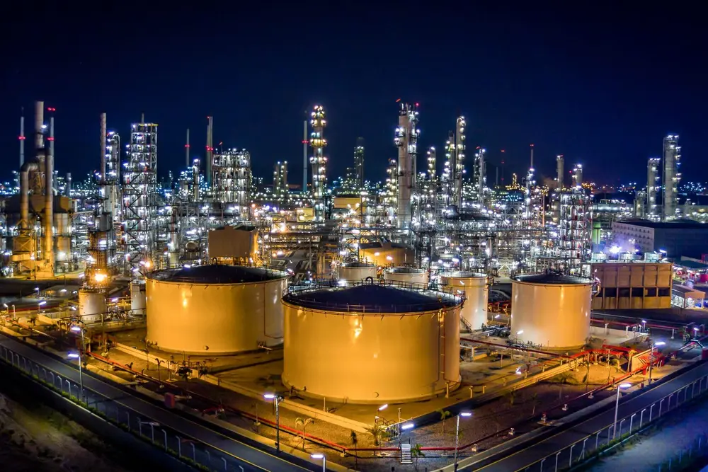 Химия, нефтехимия, нефтепереработка